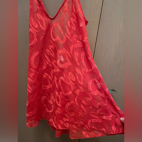 Lovely Silky Red Heart ❤️ lingerie in Size Medium. Mini length Adjustable straps - Picture 2 of 10